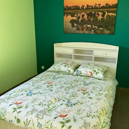 Au Lilas Des Indes Apartment